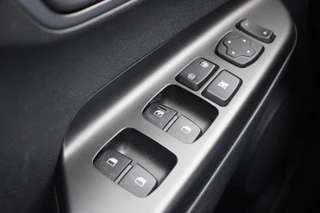 Hyundai Kona Hyundai Kona Electric Comfort 64 kWh - Carplay, Camera, Cruise, Trekhaak - afbeelding nr 21