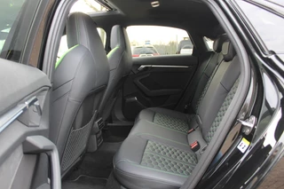 Audi RS3 Audi RS3 Limousine 2.5 TFSI quattro / Verlengd Garantie / Milltek / Keramisch / Panoramadak / Camera / Head-up / B&O / Matrix LED / ACC / Leder - afbeelding nr 10
