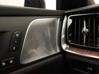 Volvo V60 Volvo V60 T6 PLUG-IN HYBRID ULTRA DARK MASSAGE STOELEN BOWERS&WILKINS TREK - afbeelding nr 20