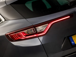 Renault Mégane Estate 141Pk Automaat (APPLE CARPLAY, VIRTUAL COCKPIT, NAVIGATIE, CLIMATE, GETINT GLAS, SPORTSTOELEN, TREKHAAK, PARKEERSENSOREN, CRUISE, NIEUWSTAAT) - afbeelding nr 25