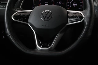Volkswagen Tiguan Volkswagen Tiguan 1.5 TSI R-Line | Panoramadak | 360 camera | Trekhaak | Full LED | Stoelverwarming | Carplay | Harman-Kardon | Adaptive cruise | Navigatie - afbeelding nr 10