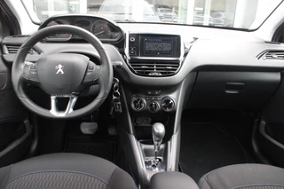 Peugeot 208 Peugeot 208 1.2 110PK AUTOMAAT SIGNATURE | NAVIGATIE | APPLE CARPLAY/ANDROID AUTO | PARKEERSENSOREN | DAB+ RADIO | LICHTMETALEN VELGEN | GETINTE RUITEN | CLIMATE CONTROL | CRUISE CONTROL | - afbeelding nr 7