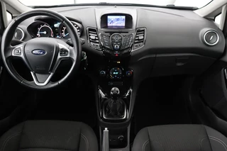 Ford Fiesta Ford Fiesta 1.0 EcoBoost Titanium | Camera | Trekhaak |  Climate control | Navigatie | Cruise control | Verwarmde voorruit | PDC | Regensensor - afbeelding nr 7