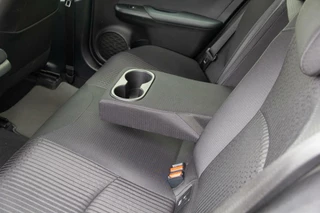 Toyota Prius Toyota Prius 1.8 Dynamic JBL Navi 17inch - afbeelding nr 31