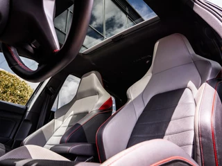 Volkswagen Golf Volkswagen Golf 2.0 TSI GTI CLUBSPORT|PANO|NÜRBURG|HEAD-UP - afbeelding nr 10