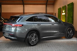 Mercedes-Benz EQC Mercedes-Benz EQC 400 4MATIC Premium Plus 80 kWh AMG - Memory - Distronic - Schuifdak - Keyless Entry - HUD - Ambiance Verlichting - afbeelding nr 64