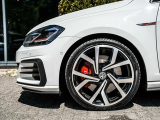 Volkswagen Golf Volkswagen Golf 2.0 TSI GTI Performance|PANO|ACC|19''|CAMERA - afbeelding nr 34