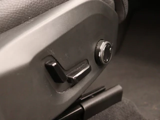Volvo XC60 Volvo XC60 T6 PLUG-IN HYBRID ULTRA DARK SCHUIFDAK HARMAN KARDON TREKHAAK 20 - afbeelding nr 22