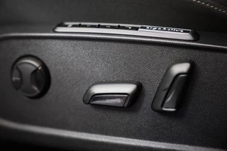 Volkswagen Golf Volkswagen Golf 1.4 eHybrid Sport / Acc / Memory / Lane Assist / Navi / Elek Pakket / Ecc / Isofix / Led / Pdc / 20 Inch - afbeelding nr 8