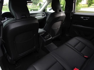 Volvo V60 Volvo V60 2.0 T6 350PK AWD R-design / Bns Pro 2020 / LED - afbeelding nr 34