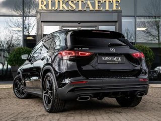 Mercedes-Benz GLA Mercedes GLA-klasse 200 AMG|PANO|19''|CAMERA|CARBON|NIGHT - afbeelding nr 7