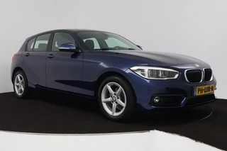 BMW 1 Serie BMW 1-serie 118i Corporate Lease Executive (PARKEERSENSOREN, NAVIGATIE, CRUISE CONTROL, AUTOMAAT, NL-AUTO) - afbeelding nr 19