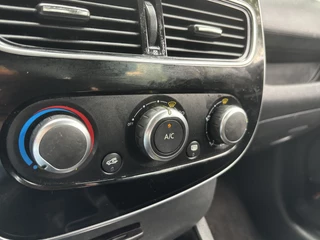 Renault Clio Renault Clio Estate 0.9 TCe Zen | Cruise control | Airco | Parkeersensoren - afbeelding nr 8