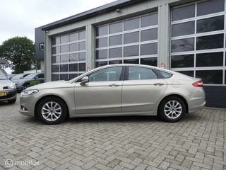 Ford Mondeo Ford Mondeo 1.5 Titanium , panoramadak - afbeelding nr 2