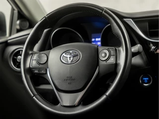 Toyota Auris Automaat (NAVIGATIE, CLIMATE, CAMERA, TREKHAAK, SPORTSTOELEN, CRUISE, PARKEERSENSOREN, KEYLESS, NIEUWE APK, NIEUWSTAAT) - afbeelding nr 16