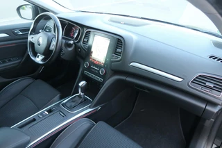 Renault Mégane Renault Megane 1.3 TCe Bose 160PK|NAVIGATIE|CAMERA|CARPLAY|DODEHOEK|KEYLESS|RIJSTROOK|STOELVERWARMING - afbeelding nr 29