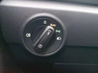 Volkswagen T-Roc Volkswagen T-Roc 1.0 TSI Life airco,navigatie,virtueeldashbord,parkeersensoren,stoelverwarming, - afbeelding nr 23