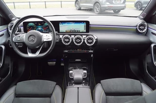Mercedes-Benz A-Klasse Mercedes-Benz A-Klasse 250 AMG Edition 224pk/ Panodak/ Navi /360gr Camera / Burmeister/Sfeerverl. - afbeelding nr 4
