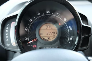 Toyota Aygo Toyota Aygo 1.0 VVT-i x-play | Apple Carplay & Android auto | Achteruitrijca - afbeelding nr 2