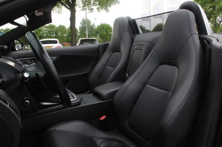 Jaguar F-Type Jaguar F-Type 3.0 V6 Convertible 69.614 km! / Camera / Leder / Keyless / Memory seats / 19'' / Sportuitlaat - afbeelding nr 4
