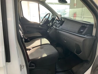 Ford Transit Custom Ford Transit Custom 280 2.0 TDCI L1H1 Trend Automaat | 8 inch scherm | Stoelverwarming | Trekhaak  | Achteruitrijcamera - afbeelding nr 7