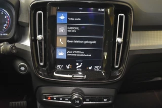Volvo XC40 Volvo XC40 T2 129pk Aut. Business Pro | Schuifdak | Driver Assist | Park As - afbeelding nr 26
