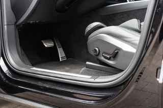 Volvo XC60 Volvo XC60 2.0 B4 R-Design Pano / Memory / 360 - afbeelding nr 27