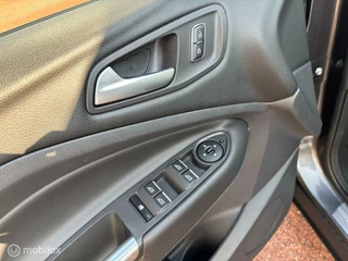 Ford Kuga Ford Kuga 1.5 Titanium Cruise Voorruitverwarming trekhaak half leder - afbeelding nr 17