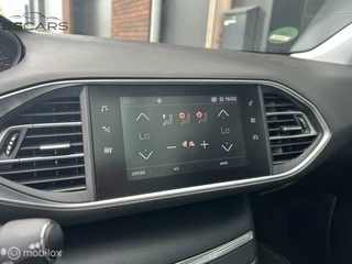 Peugeot 308 Peugeot 308 SW 1.2 PureTech Allure  Pano | Automaat | Airco - afbeelding nr 26