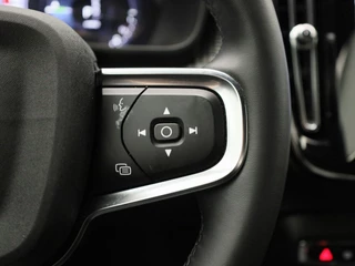 Volvo XC40 Volvo XC40 T5 Recharge R-Design | Achteruitrij Camera | Cruise Controle | Apple Carplay / Android Auto | Stoel + Stuur Verwarming | - afbeelding nr 23