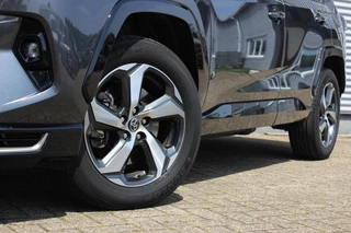 Toyota RAV4 Toyota RAV4 2.5 Plug-in Hybrid AWD // 12-2022 - Trekhaak - Camera - Elek. bestuurderstoel - Stoelverwarming - HUD - Navi - CarPlay & Android Auto - afbeelding nr 5