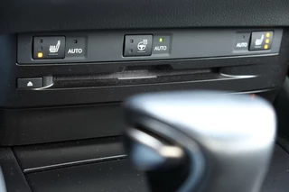 Lexus ES Lexus ES 300h Hybrid Business Line Automaat | Schuif / kantel dak | Alarm - afbeelding nr 30