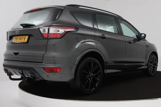 Ford Kuga Ford Kuga 1.5 EcoBoost ST Line (PARKEERSENSOREN, CRUISE, TREKHAAK, GOED ONDERHOUDEN) - afbeelding nr 11