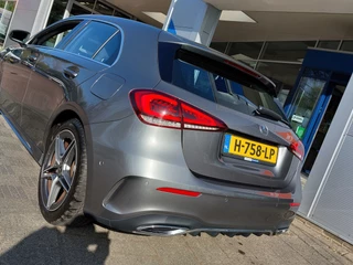 Mercedes-Benz A-Klasse 180 136pk Automaat Business Solution AMG | Origineel NL | Navi | Apple Carplay+Android Auto | Clima | Cruise | Led Koplampen | Pdc V+A+Assist+Camera | Stoelverwarming | 18''lm - afbeelding nr 42