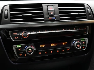 BMW 3 Serie BMW 3 Serie 318i Edition M Sport Shadow Executive [M-STUUR, VOL LEDER, STOELVERWARMING, PDC ACHTER, CRUISE, CLIMATE, NIEUWSTAAT] - afbeelding nr 16