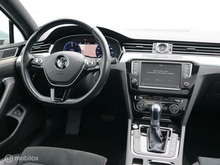 Volkswagen Passat Volkswagen Passat 1.4 TSI GTE Highline Pano Alcantara Virtual - afbeelding nr 18