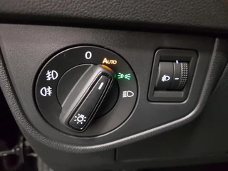 Volkswagen Polo Volkswagen Polo 1.0 TSI Life Automaat Navigatie Digitale Cockpit Airco Parkeer sensoren V+A LED Lichtmetalen Velgen - afbeelding nr 23