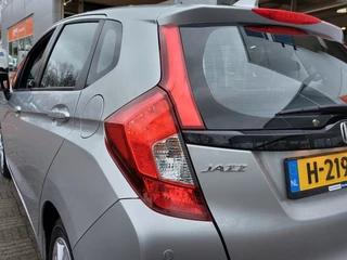 Honda Jazz 1.3 i-VTEC 102pk Comfort | Navi | Airco | Cruise | Bluetooth Carkit+Streaming |  Pdc V+A | Stoelverwarming | Rijstrook+Licht+Regensensor | 15''lm | Trekhaak - afbeelding nr 42