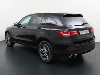 Mercedes-Benz GLC Mercedes-Benz GLC 300e AMG // Panoramadak // Burmester // 360 Camera // Keyless // Carbon // Sfeerverlichting // Carplay - afbeelding nr 2