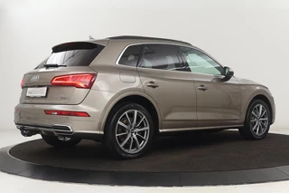 Audi Q5 Audi Q5 50 TFSIe quattro S edition | Panoramadak | Trekhaak | Adaptive cruise | Massage | Luchtvering | Camera | Stoelverwarming | Carplay | Half leder | Virtual Cockpit | Audi Exclusive Lak - afbeelding nr 42