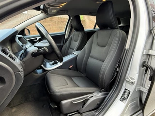 Volvo V60 Volvo V60 2.0 D4 MOMENTUM EURO 6 Dealer onderhouden 181PK - afbeelding nr 9