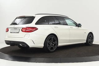 Mercedes-Benz C-Klasse Mercedes-Benz C-klasse 300e AMG Night | Head-Up | Adaptive cruise |  Stoelverwarming | 360 camera | Carplay | Keyless | Matrix LED | Trekhaak | Park Assist | Navigatie - afbeelding nr 36