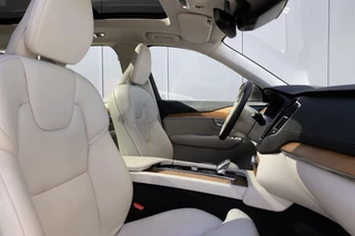 Volvo XC90 Volvo XC90 2.0 T8 Plug-in hybrid AWD Ultra Bright Longrange|Panorama|Trekhaak|H/K Audio - afbeelding nr 11