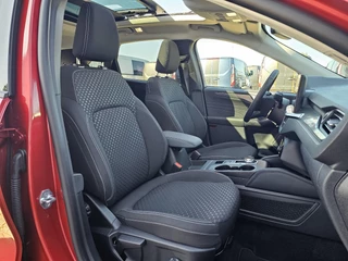 Ford Kuga Ford Kuga 2.5 PHEV Titanium Nieuw model!| Panoramadak | Adaptive cruise control | Winter Pack | 2.100 kg trekgewicht - afbeelding nr 9