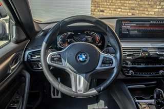 BMW 5 Serie BMW 5-serie 520i M-Sport,schuifdak,H&K,BTW,NAP,Sportseats - afbeelding nr 13