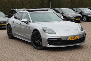Porsche Panamera Porsche Panamera 2.9 4 E-Hybrid / Panoramadak / 360Camera / Achterasbesturing / Head-up / 21'' / Burmester / Softclose / Sportuitlaat / Sportdesign + Chrono / Keyless / DAB / ACC / Stoelventilatie - afbeelding nr 37