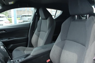 Toyota C-HR Toyota C-HR 1.8 Hybrid Dynamic Keyless entry | Camera | Cruise control - afbeelding nr 27