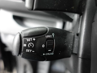 Peugeot Expert Peugeot Expert 180pk Automaat Long L3 Premium  Airco Cruise  Navigatie Carplay Trekhaak 3-Zits - afbeelding nr 18