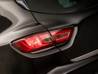 Renault Clio Automaat (NAVIGATIE, CLIMATE, LM VELGEN, SPORTSTOELEN, PARKEERSENSOREN, CRUISE, NIEUWSTAAT) - afbeelding nr 24