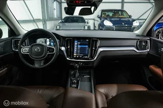 Volvo V60 Volvo V60 2.0 D3 Momentum | stoel + stuur verwarming | trekhaak | leder | LED | Pine Grey | NL auto NAP | automaat | Dealer oh | VC | Navigatie | - afbeelding nr 8